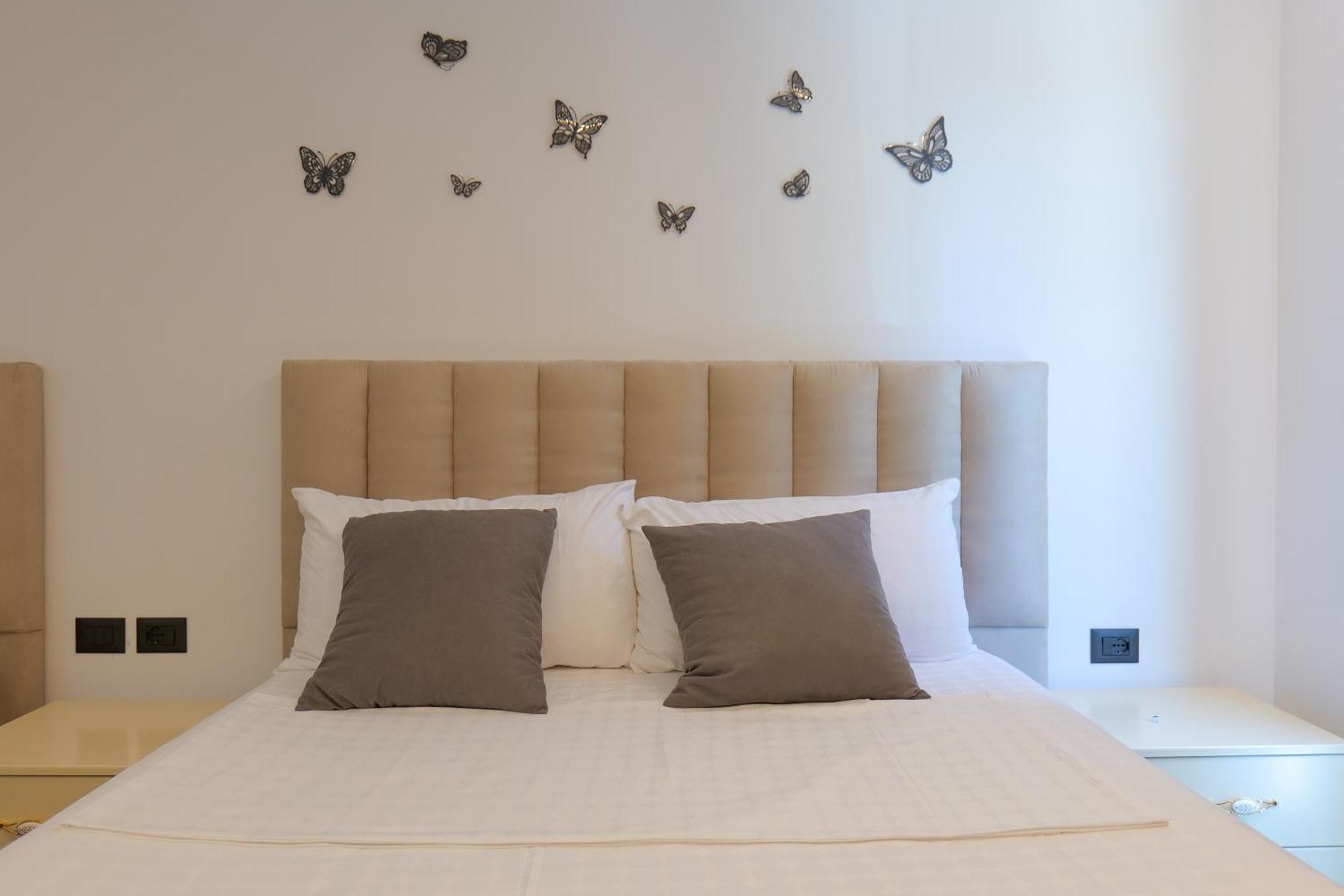 Hotel Celaj Vlorë Екстериор снимка
